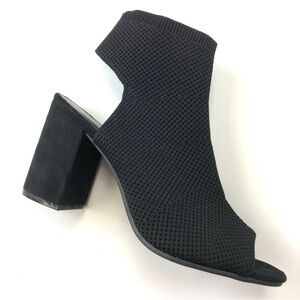 Seven Dials black knit peep toe stacked block heel ankle sandal Size 9 Shaylee